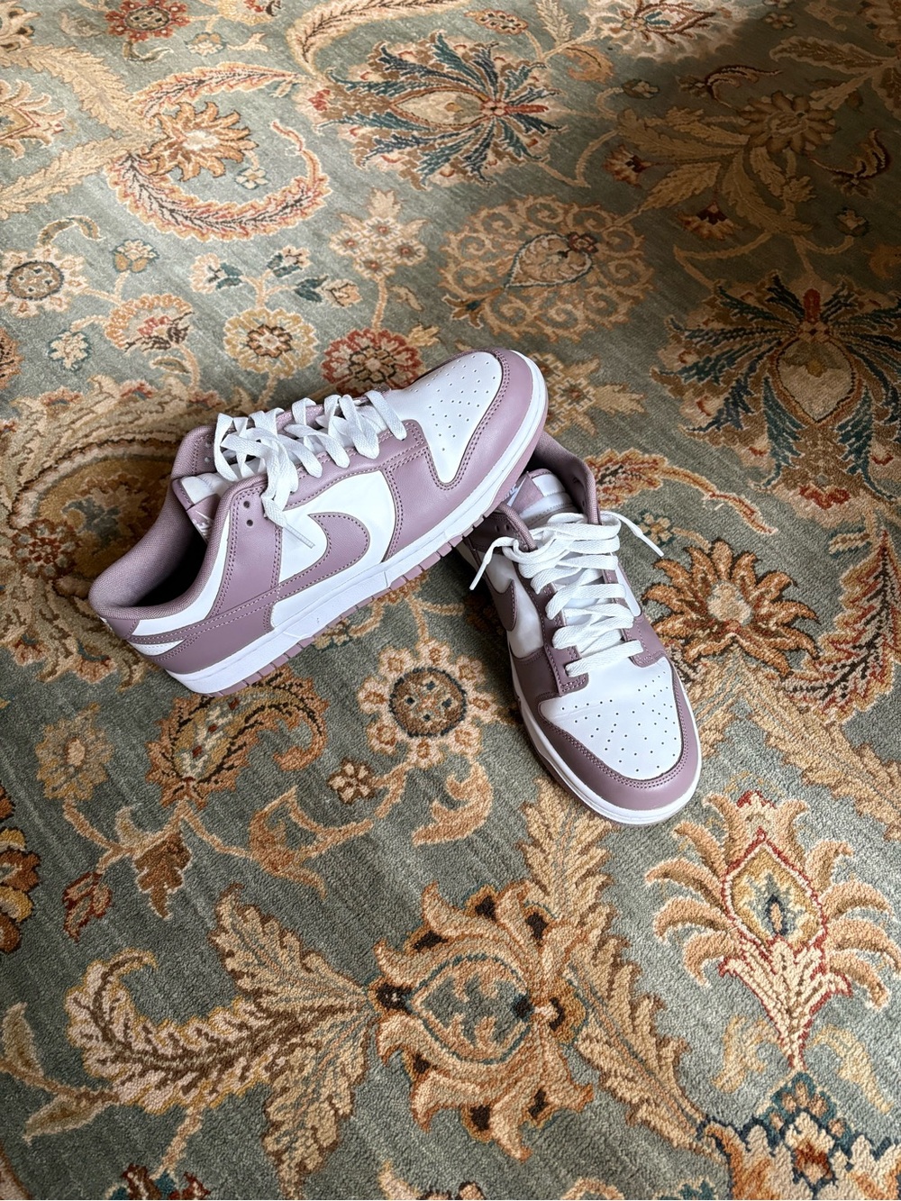 NWOT Nike Low-Top Sneakers in White and Mauve